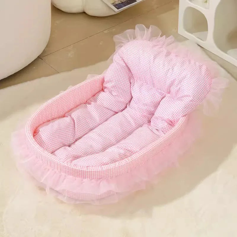 Lace-Trimmed Princess Pet Bed – Soft Oval Plush Winter Bed for Small Dogs & Cats - Pet Suppie