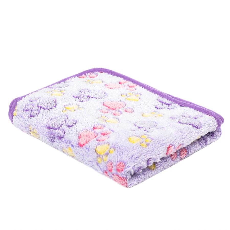 Soft Fluffy High Quality Pet Blanket Flannel Dog Sleeping Blanket Paw Print Pattern Pet Mat Warm Comfortable Blanket for Cat Dog