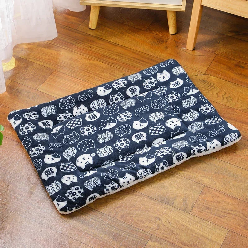 Thicken Cat Mat Breathable Flannel Cat Sleeping Mat Soft Dog Cushion for Small Dog Winter Warm Cat Blanket Snuffle mat dog Puppy