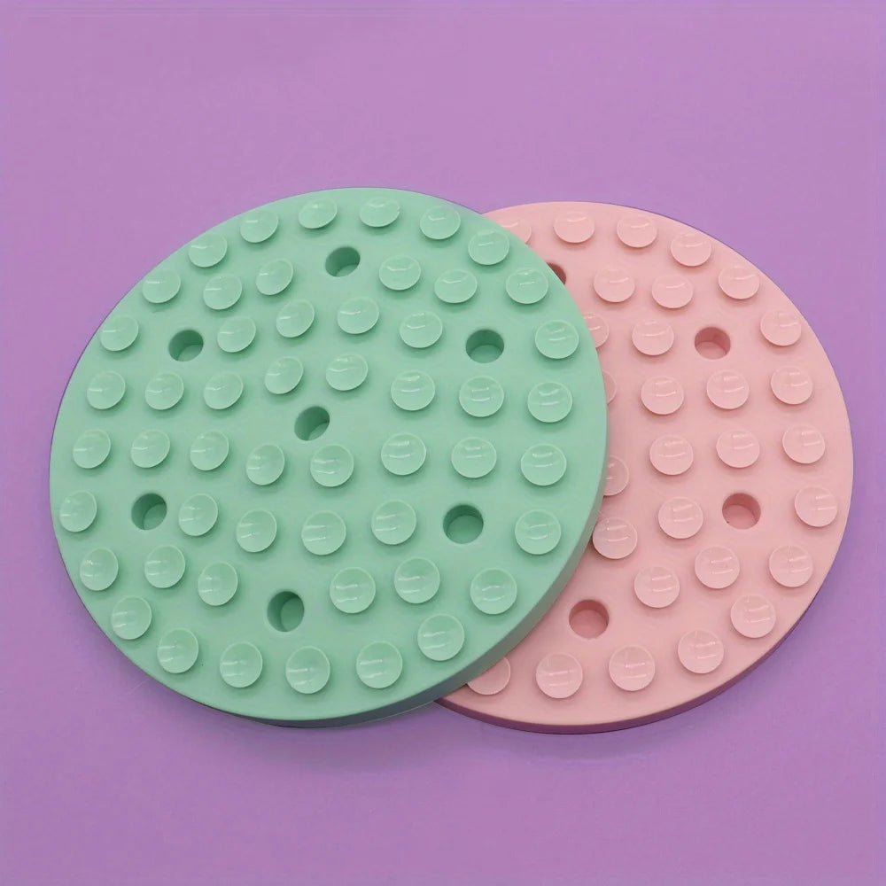 Silicone Pet Slow Feeder Mat Dog Feeding Dishes Dog Licking Mat with Suction Cups Anti-choking Slow Feeding Pads Bowl Dishware