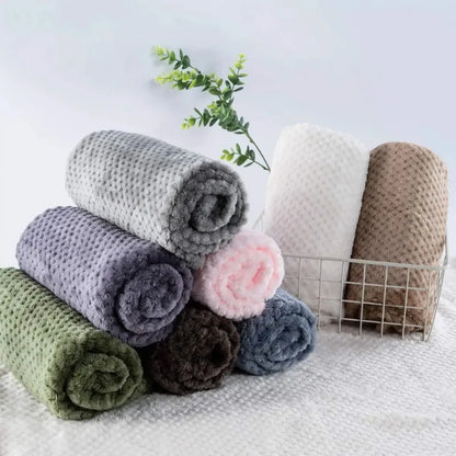 Soft Pet Blanket Plush Dog Sleeping Blanket Solid Color Washable Sofa Pad Portable Warm Cat Bed Blanket Home Carpet For Winter