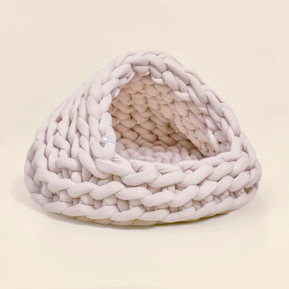 Cute Cat Bed Nest Small Dog Kennel Winter Thick House Weaving Pet Puppy Sleeping Bag Super Soft Cat Sleeping Bed Pet Cushion