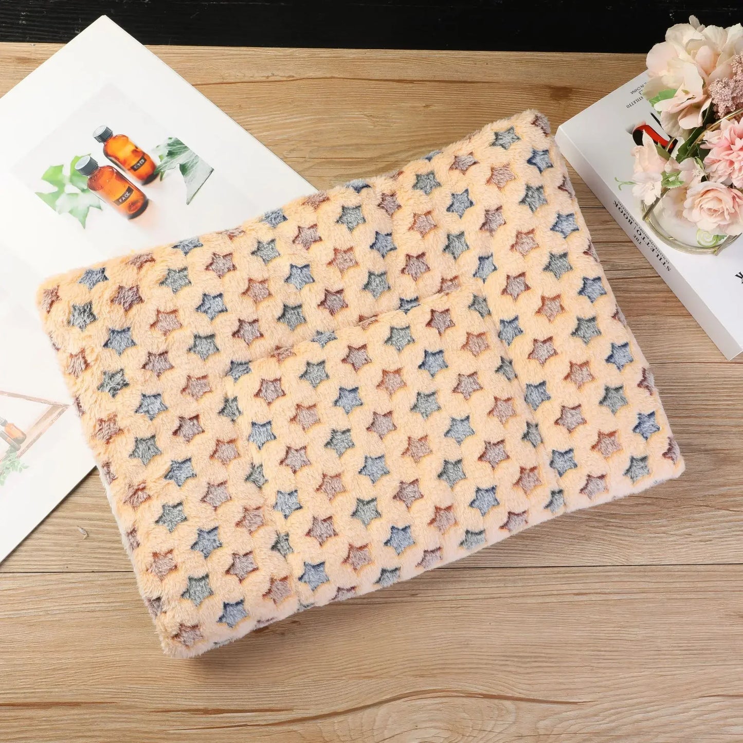 Thicken Cat Mat Breathable Flannel Cat Sleeping Mat Soft Dog Cushion for Small Dog Winter Warm Cat Blanket Snuffle mat dog Puppy