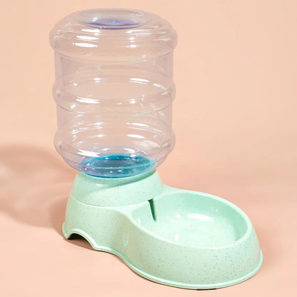 Cat and Dog Feeders Pet Water Dispensers Large Water Storage Capacity Dispensers Pet Automatic Water Dispensers Anti Knock