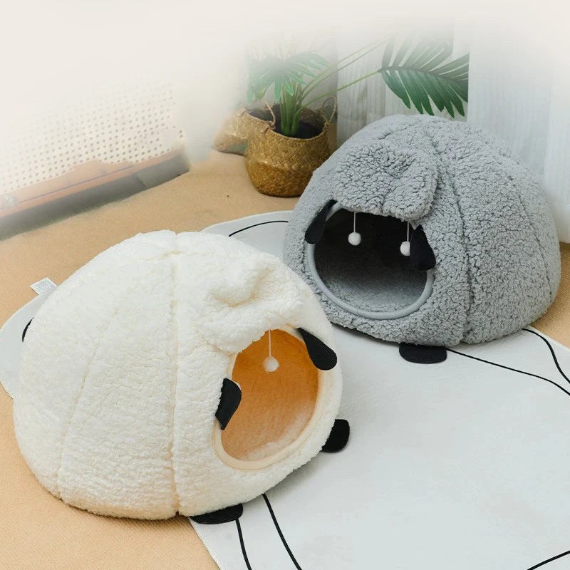 BOOTEELY Winter Warm Sheep Shape Cat Villa Semi-Closed Three-Dimensional Cat House Four Seasons Universal Cat Bed