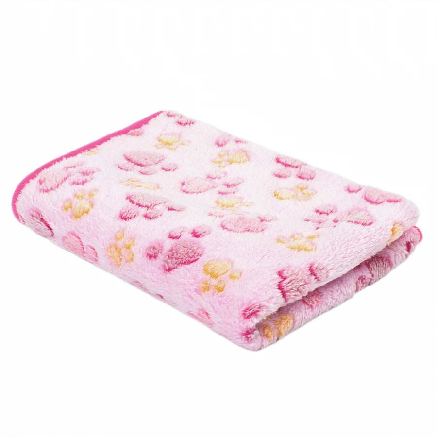 Soft Fluffy High Quality Pet Blanket Flannel Dog Sleeping Blanket Paw Print Pattern Pet Mat Warm Comfortable Blanket for Cat Dog