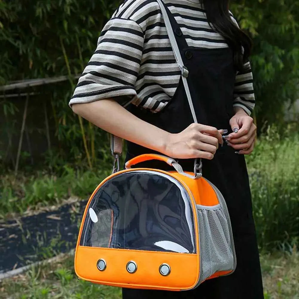 Creative Breathable Portable Parrot Travel Bag Foldable Large Capacity Parrot Carrier Bag Comfortable Bird Backpack Pet Supplies